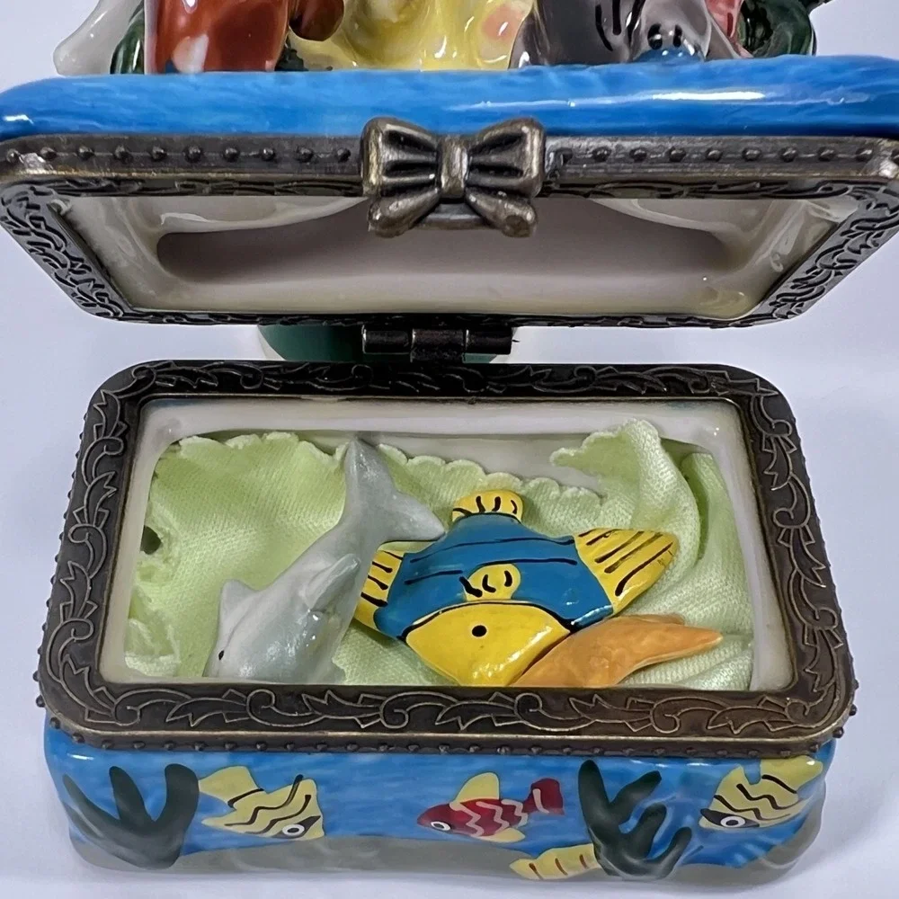 Ceramic Whale Trinket Box Small Sea Animal Figurine 2.5